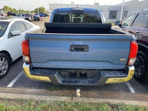 Used 2019 Toyota Tacoma SR5 RWD image 6