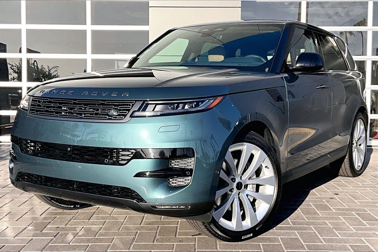 New 2027 Land Rover Range Rover Sport SE AWD/4WD image 1