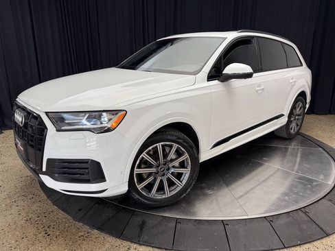 Used 2022 Audi Q7 2.0T Premium Plus w/ Premium Plus Package AWD/4WD image 3