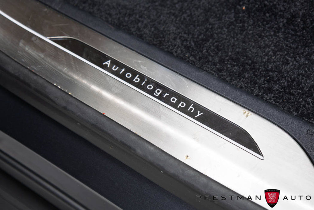 Used 2025 Land Rover Range Rover Long Wheelbase Autobiography AWD/4WD image 59