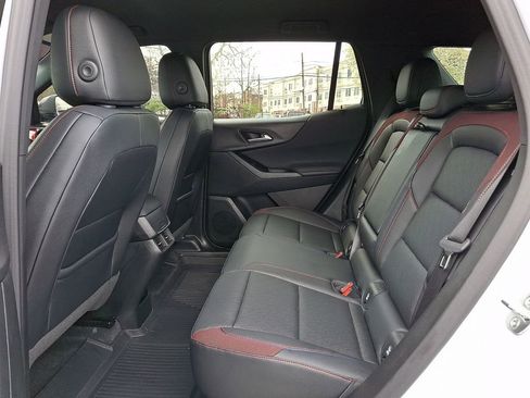 Used 2026 Chevrolet Equinox RS image 9