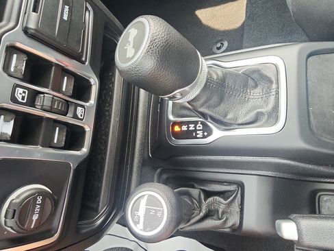 Used 2021 Jeep Wrangler Unlimited Sport AWD/4WD image 19
