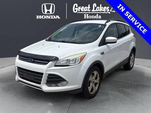 Used 2014 Ford Escape SE w/ Equipment Group 201A FWD image 2