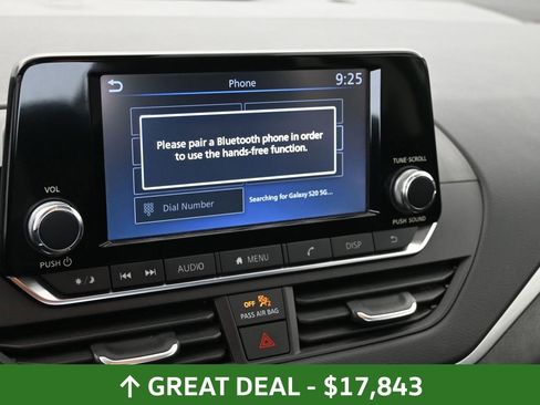 Used 2024 Nissan Altima 2.5 S FWD image 27