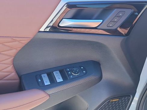 New 2026 Mitsubishi Outlander SEL image 23