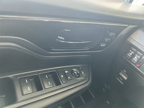 Used 2023 Honda Odyssey Touring image 23