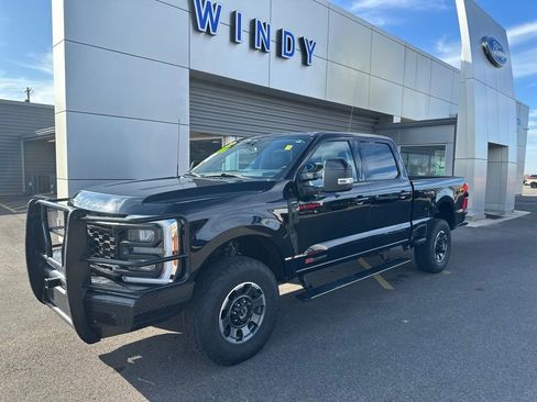 Used 2023 Ford F250 Lariat w/ Lariat Ultimate Package AWD/4WD image 1