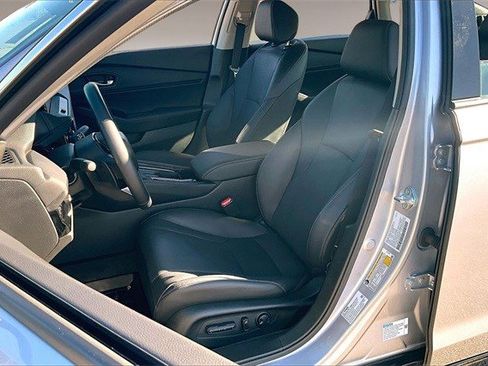 Certified 2025 Honda Accord Touring image 20