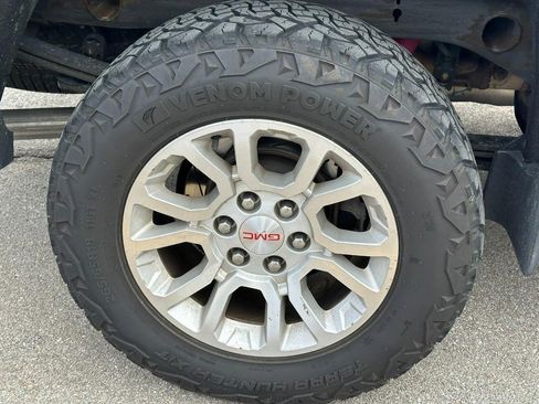 Used 2015 GMC Sierra 1500 SLE w/ SLE Value Package image 8