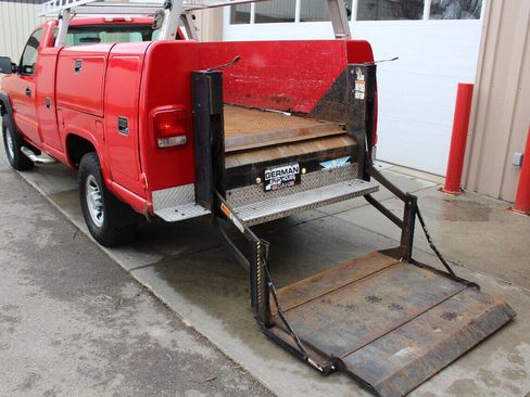 Used 2005 Chevrolet Silverado 3500 4x4 Regular Cab image 9