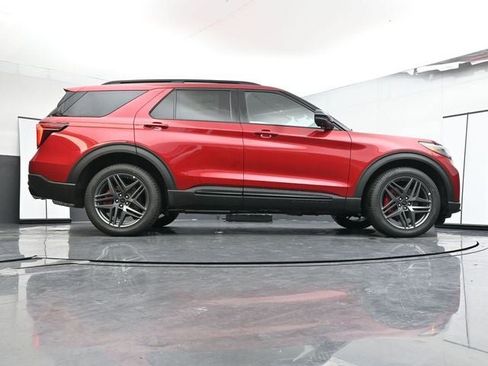 New 2026 Ford Explorer ST image 31