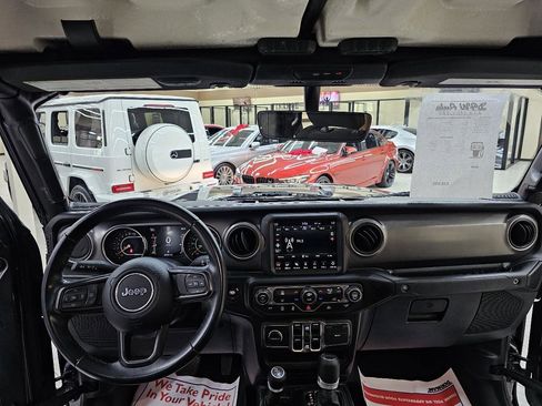 Used 2021 Jeep Gladiator Sport image 24