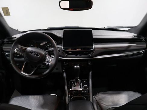 Used 2024 Jeep Compass Trailhawk image 16