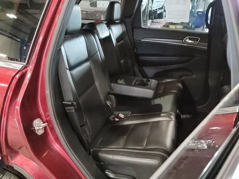 Used 2017 Jeep Grand Cherokee Limited w/ Trailer Tow Group IV AWD/4WD image 23