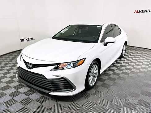 Used 2023 Toyota Camry LE image 7