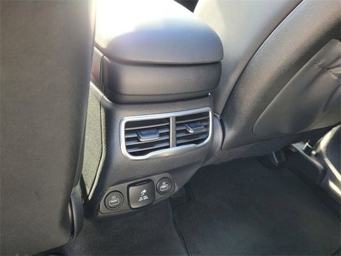 Used 2021 Hyundai Santa Fe Limited w/ Cargo Package image 7