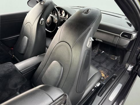 Used 2011 Porsche 911 Cabriolet image 39