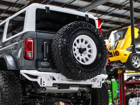 New 2025 Ford Bronco Heritage Edition AWD/4WD image 18
