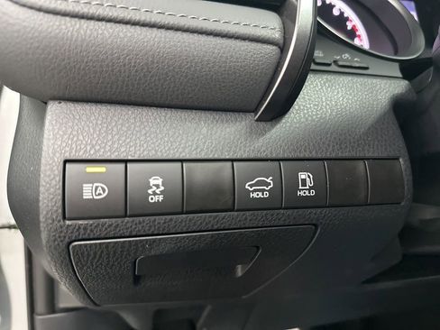 Used 2024 Toyota Camry LE w/ Convenience Package image 19