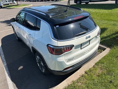 Used 2018 Jeep Compass Limited w/ Navigation Group AWD/4WD image 4