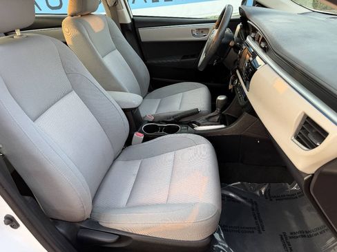 Used 2014 Toyota Corolla LE FWD image 28