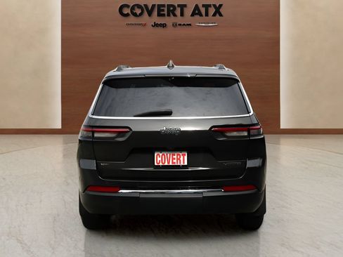 Used 2022 Jeep Grand Cherokee L Limited w/ Luxury Tech Group II RWD image 4