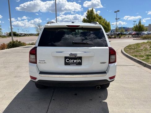 Used 2018 Jeep Grand Cherokee Limited AWD/4WD image 6