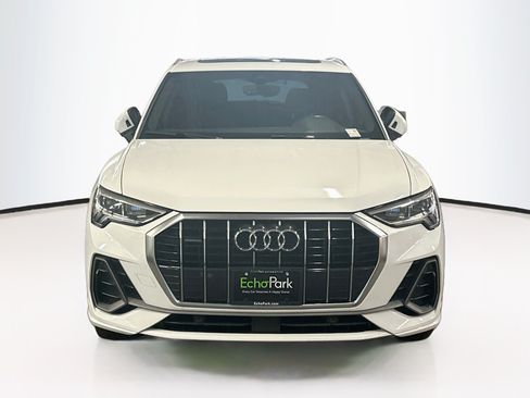 Used 2024 Audi Q3 2.0T Premium AWD/4WD image 2