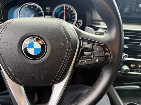 Used 2018 BMW 530e RWD image 20