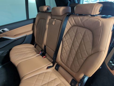 New 2026 BMW X7 xDrive40i w/ Executive Package image 28