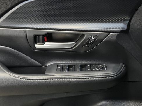 Used 2025 Toyota Grand Highlander AWD Hybrid image 29