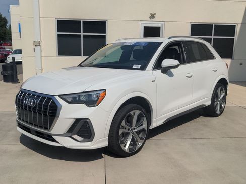 Used 2021 Audi Q3 2.0T Premium w/ Convenience Package AWD/4WD image 5
