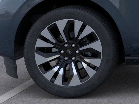 New 2026 Ford Expedition Max Platinum w/ Driver's Package image 40