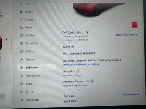 Used 2024 Tesla Model Y Long Range image 4