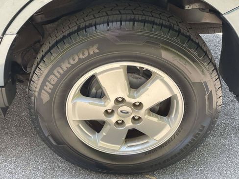 Used 2011 Ford Escape XLT w/ 202A Rapid Spec Order Code FWD image 9