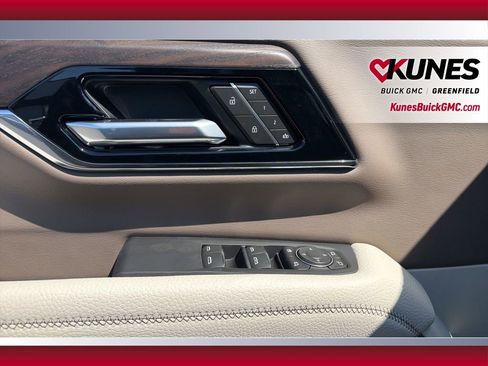 New 2026 GMC Yukon XL Denali image 21