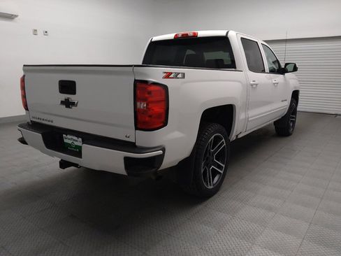 Used 2018 Chevrolet Silverado 1500 LT w/ LPO, Black Pack image 9
