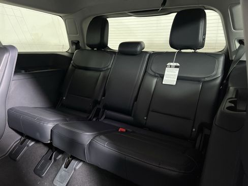 New 2026 Ford Expedition Platinum w/ Driver's Package image 26