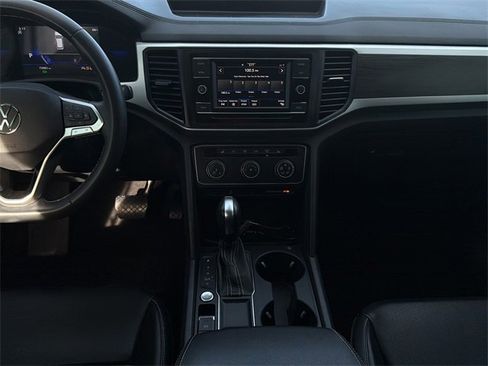 Used 2022 Volkswagen Atlas SE image 15