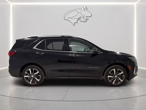 Used 2023 Chevrolet Equinox Premier AWD/4WD image 6
