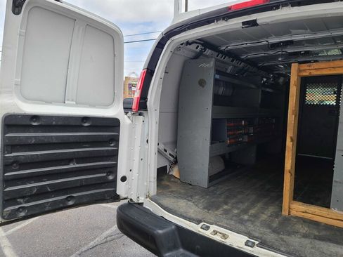 Used 2018 GMC Savana 2500 Extended w/ Driver Convenience Package image 15