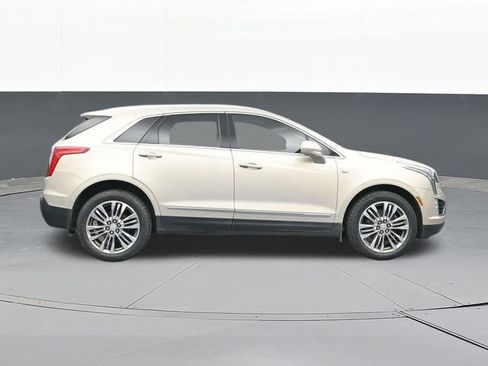 Used 2017 Cadillac XT5 Premium Luxury image 18
