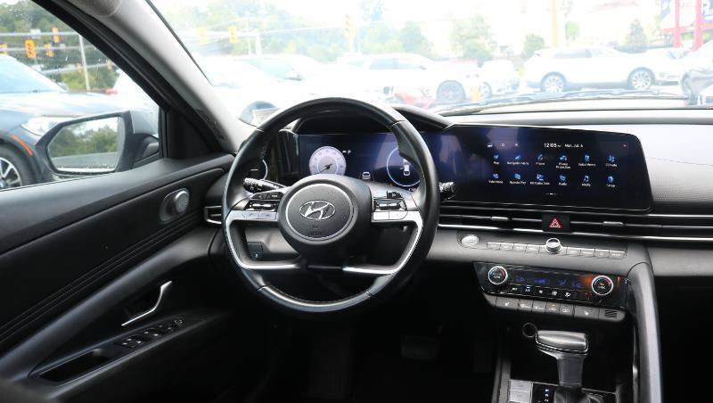 Used 2023 Hyundai Elantra SEL w/ Convenience Package FWD image 18