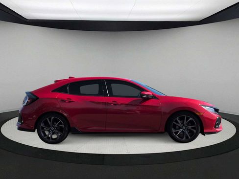 Used 2018 Honda Civic Sport Touring image 9