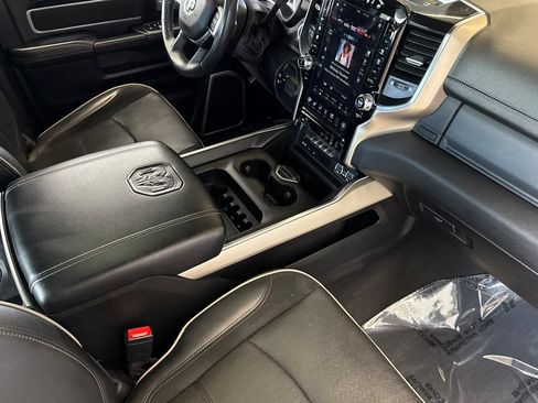 Used 2019 RAM 2500 Laramie AWD/4WD image 15