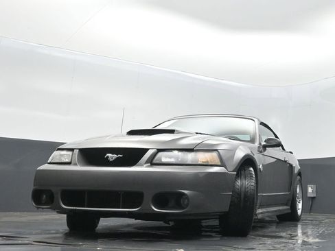 Used 2004 Ford Mustang GT RWD image 21