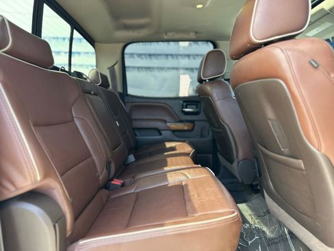 Used 2014 Chevrolet Silverado 1500 High Country w/ High Country Premium Package AWD/4WD image 17