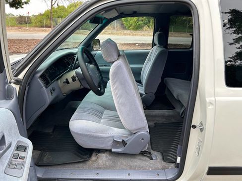 Used 1998 Toyota T100 SR5 RWD image 27
