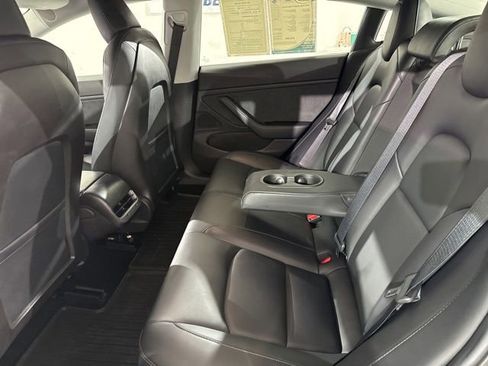 Used 2019 Tesla Model 3 Long Range RWD image 15