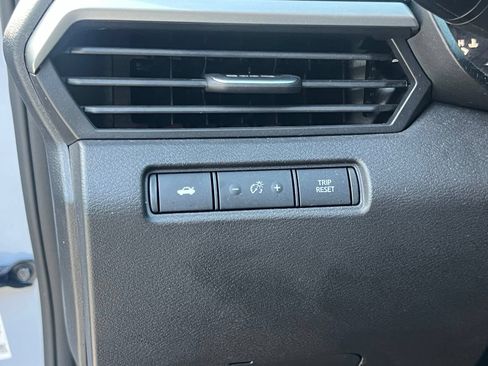 Used 2024 Nissan Altima 2.5 SR w/ SR Premium Package FWD image 25